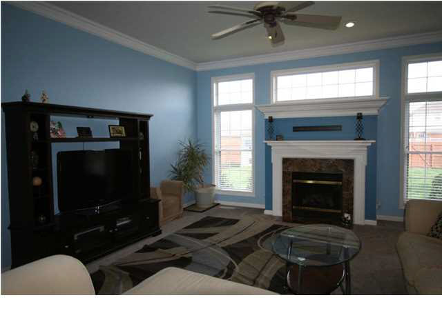 4400 Rimridge Dr, Evansville, IN 47711 photo 2