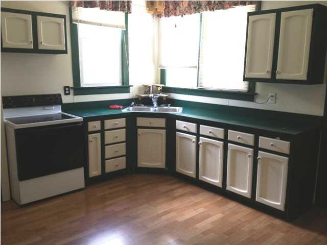 1217 Mesker Park Dr, Evansville, IN 47720 photo 3