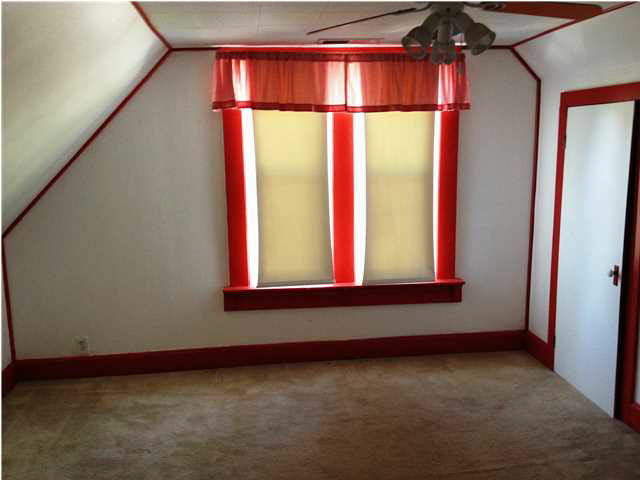 1217 Mesker Park Dr, Evansville, IN 47720 photo 10