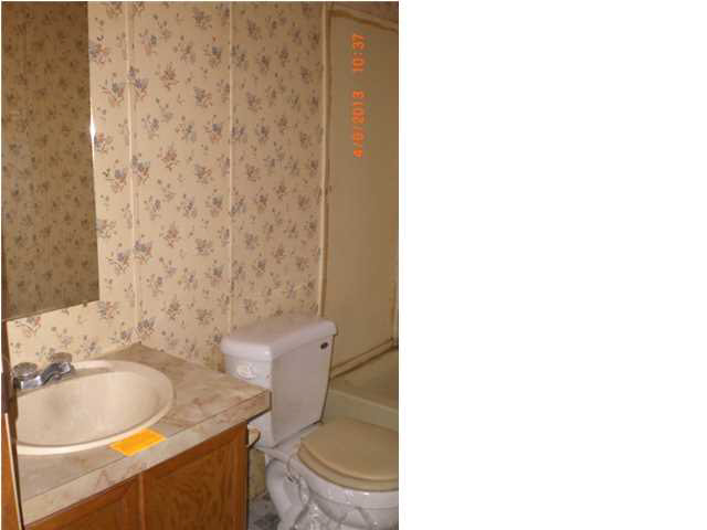 610 E Walnut St, Princeton, IN 47670 photo 9