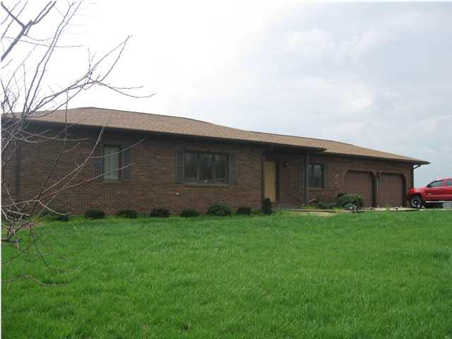 9391 E State Highway 64, Oakland City, IN 47660 photo 1