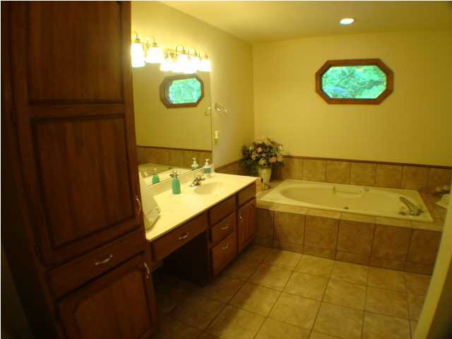 3906 Farrington Dr, Evansville, IN 47725 photo 11
