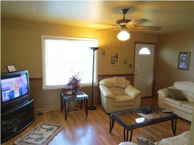 311 N Fourth St, Boonville, IN 47601 photo 3