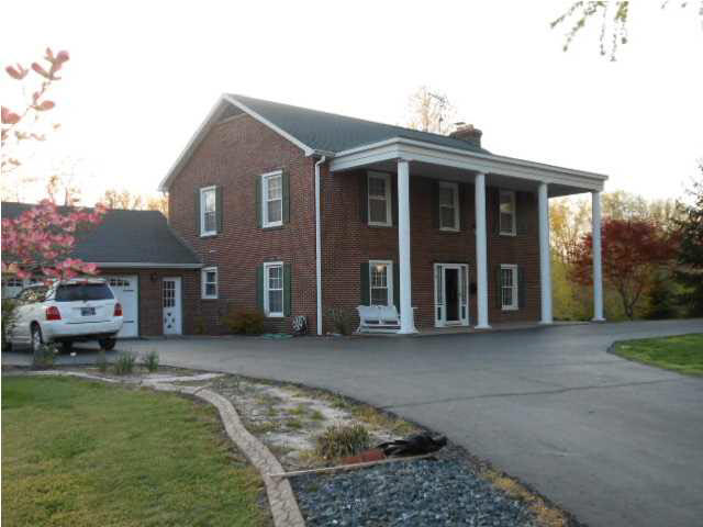 418 N West St, Odon, IN 47562 photo 2