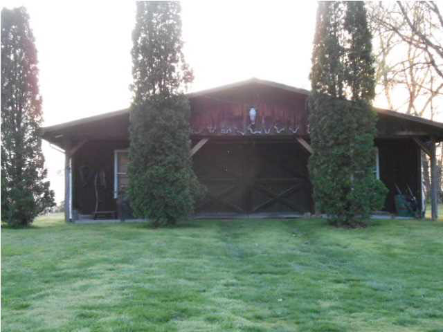 418 N West St, Odon, IN 47562 photo 6