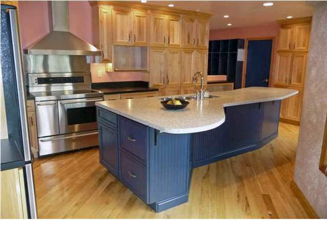 825 W 13th St, Jasper, IN 47546 photo 3