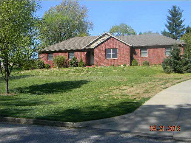 1015 Emily St, Jasper, IN 47546 photo 1