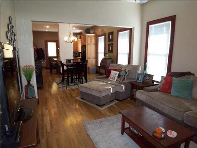 2821 Forest Ave, Evansville, IN 47712 photo 3