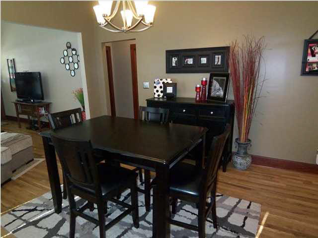 2821 Forest Ave, Evansville, IN 47712 photo 4