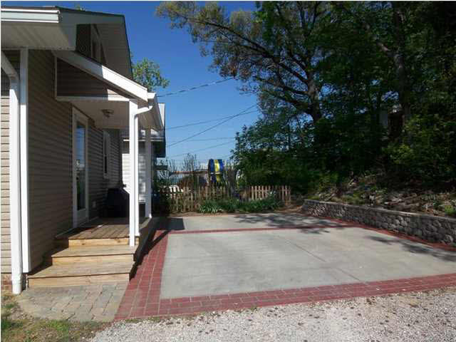 2821 Forest Ave, Evansville, IN 47712 photo 9