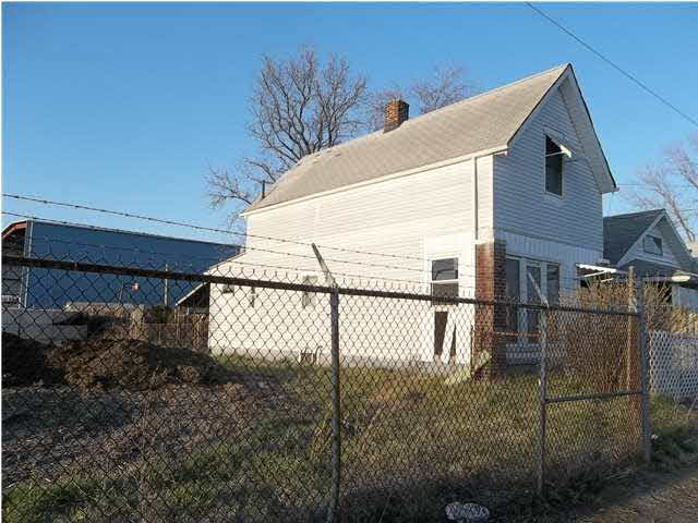 1315 W Eichel Ave, Evansville, IN 47710 photo 2
