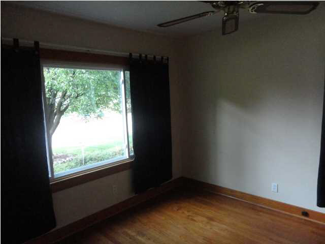 603 E Oak St, Boonville, IN 47601 photo 10