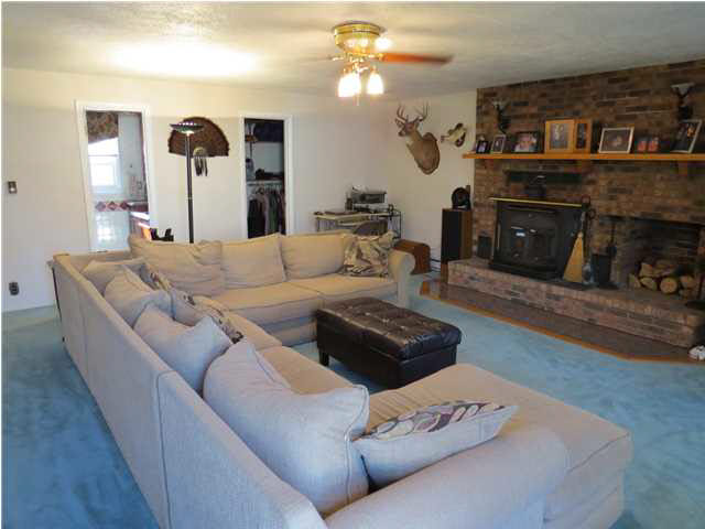 340 Les Dr, Chandler, IN 47610 photo 11