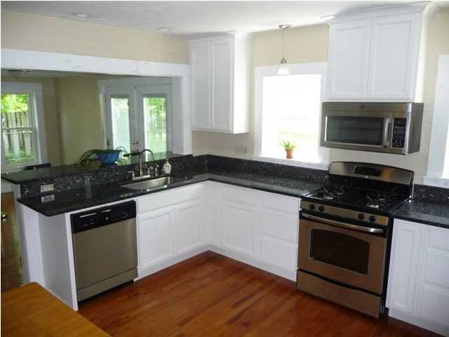 823 Northwood Ave, Jasper, IN 47546 photo 2