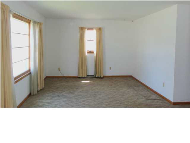 1001 NE 5th St, Washington, IN 47501 photo 3