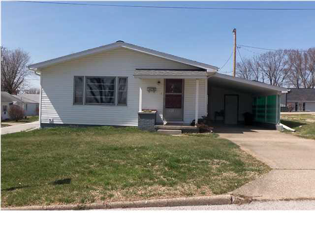 1001 NE 5th St, Washington, IN 47501 photo 1