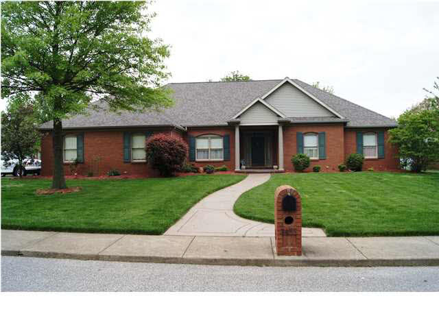 3455 Woodview Dr, Newburgh, IN 47630 photo 1