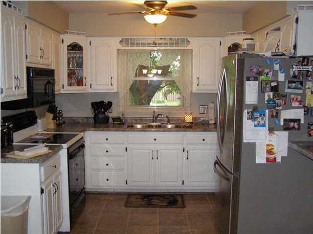 824 N Polk Dr, Oakland City, IN 47660 photo 4
