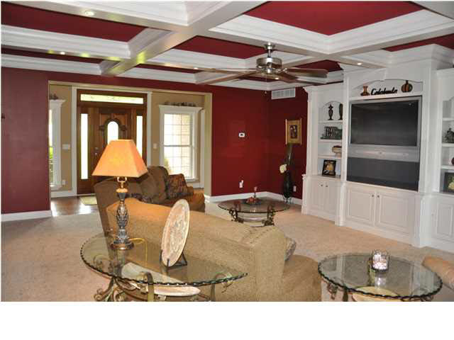 14662 Old State Rd, Evansville, IN 47725 photo 2