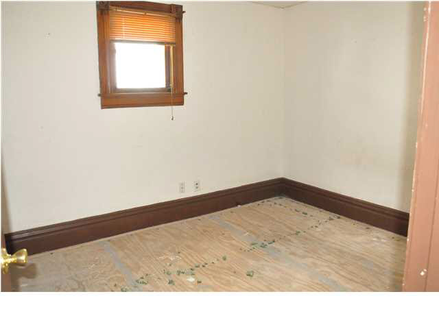 1109 N Elliott St, Evansville, IN 47711 photo 3