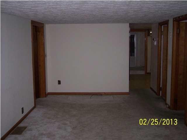 15 S Dexter Ave, Evansville, IN 47714 photo 10