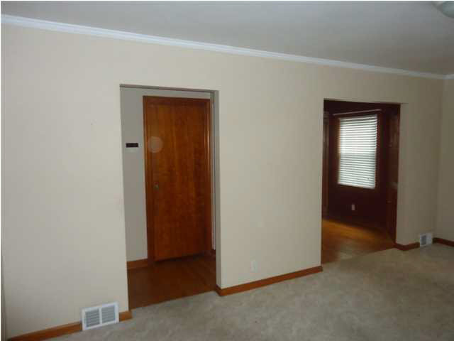 112 N Frederick St, Evansville, IN 47711 photo 7