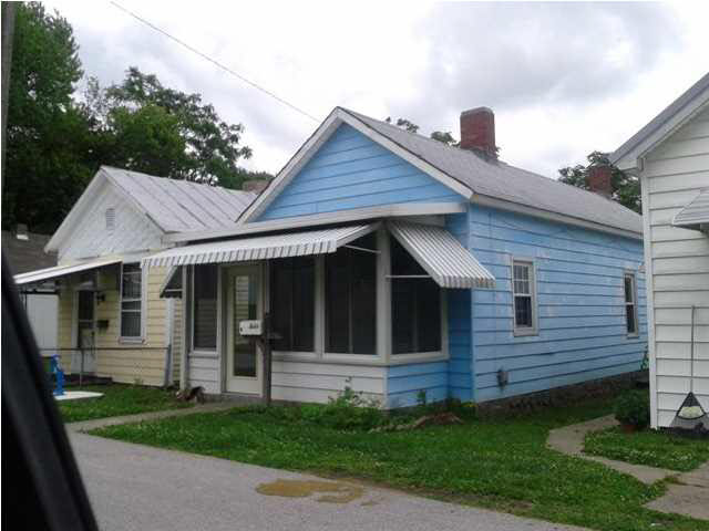509 Railroad St, Washington, IN 47501 photo 3