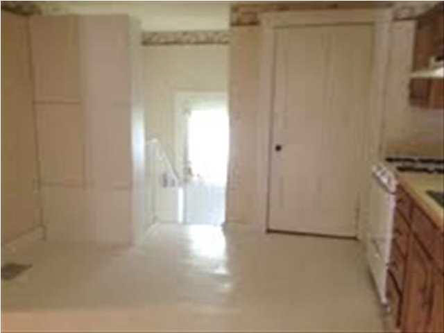 721 E Poplar St, Boonville, IN 47601 photo 2