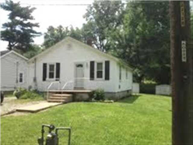 721 E Poplar St, Boonville, IN 47601 photo 1