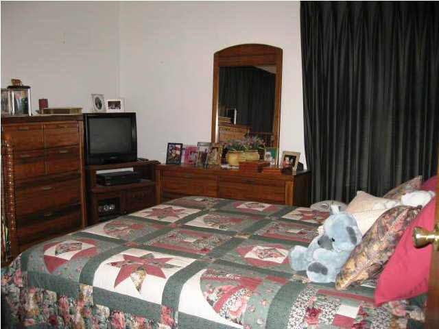 845 Mels Dr, Evansville, IN 47712 photo 7