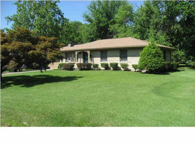 845 Mels Dr, Evansville, IN 47712 photo 1