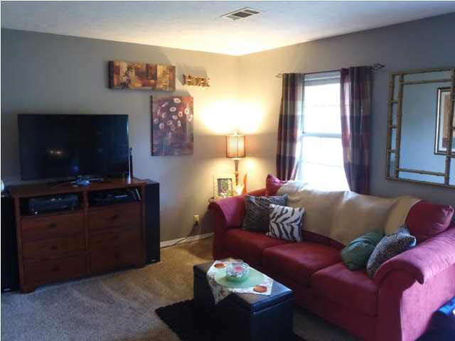 6415 Bayard Park Dr, Evansville, IN 47715 photo 3