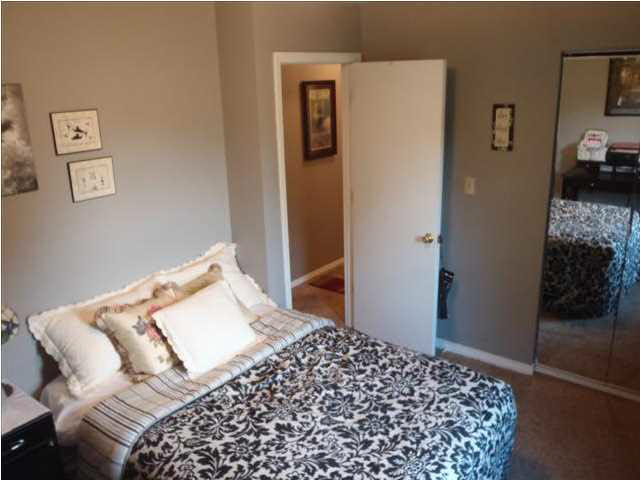 6415 Bayard Park Dr, Evansville, IN 47715 photo 9