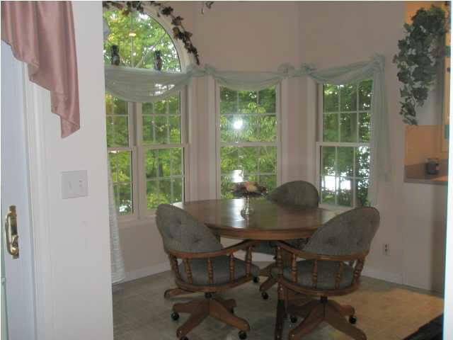 450 W Prancer Dr N, Santa Claus, IN 47579 photo 9