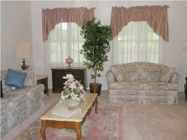 450 W Prancer Dr N, Santa Claus, IN 47579 photo 8