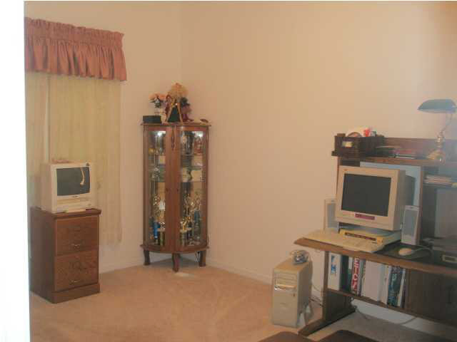 450 W Prancer Dr N, Santa Claus, IN 47579 photo 6