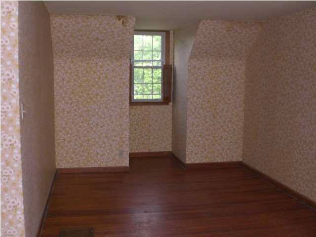 515 S Spring St, Evansville, IN 47714 photo 5