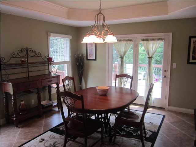 2525 Aiden Dr, Evansville, IN 47725 photo 3