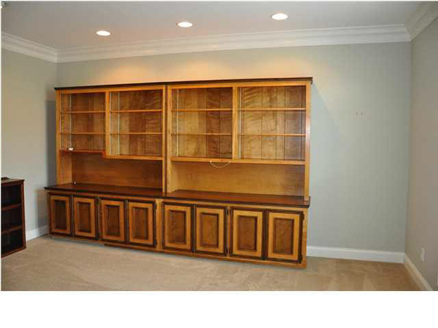 1513 Victoria Green Blvd, Evansville, IN 47715 photo 4
