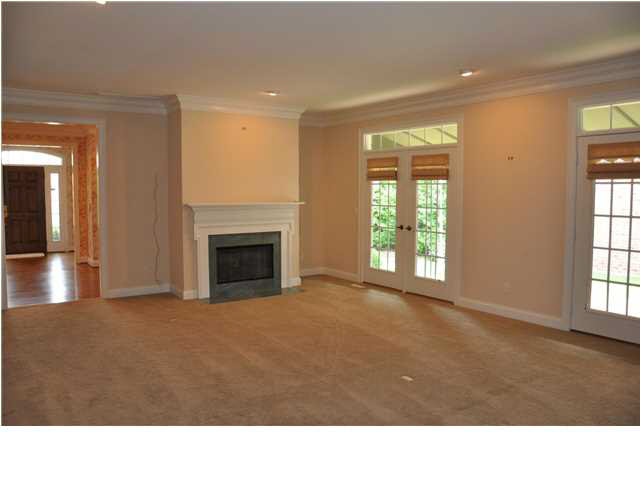 1513 Victoria Green Blvd, Evansville, IN 47715 photo 5