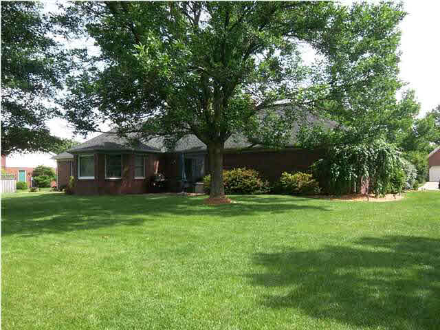 4520 Cromwell Dr, Evansville, IN 47725 photo 2