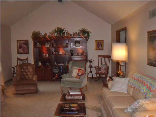 10400 Chippewa Dr, Newburgh, IN 47630 photo 3