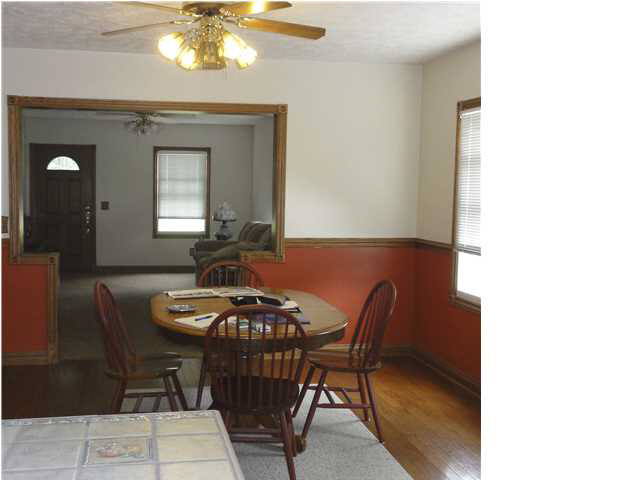 5112 Broadway Ave, Evansville, IN 47712 photo 3