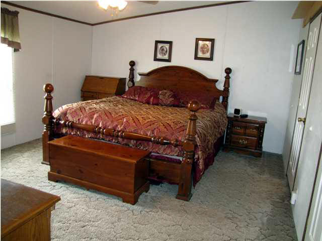 10242 S 850 E, Elberfeld, IN 47613 photo 17