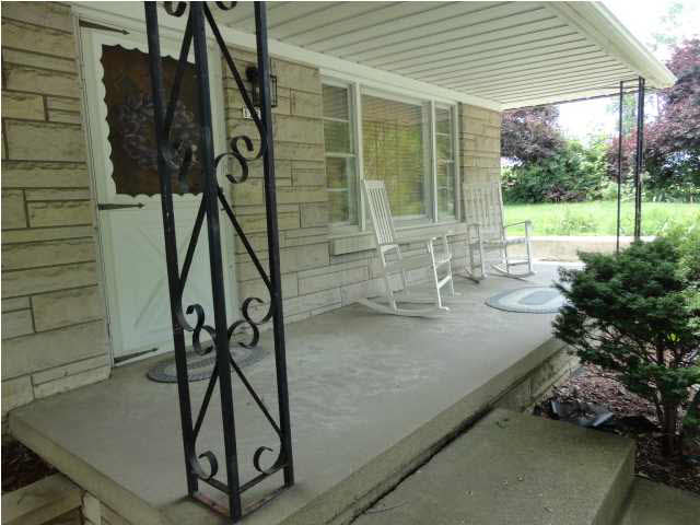 1224 N Third St, Boonville, IN 47601 photo 2