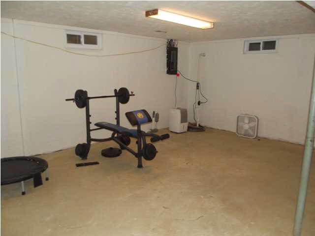 412 N Second St, Chandler, IN 47610 photo 20