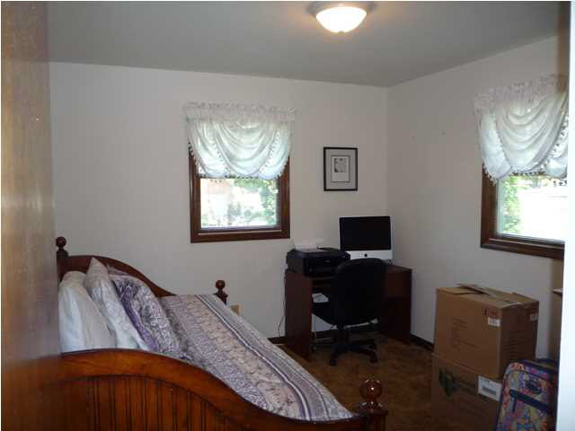 165 N Cale St, Poseyville, IN 47633 photo 9
