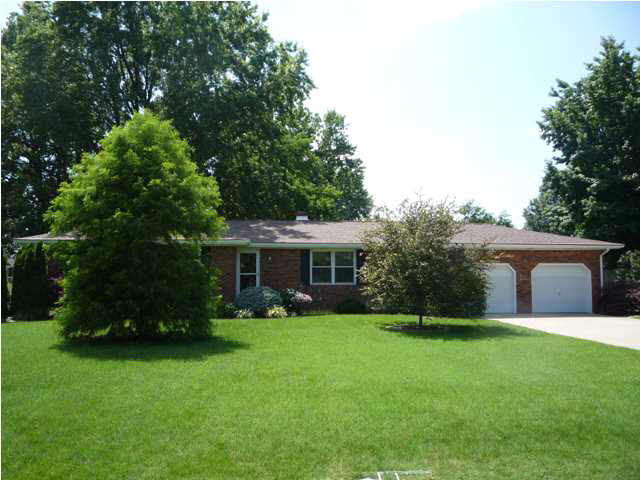 165 N Cale St, Poseyville, IN 47633 photo 1