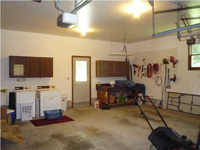 165 N Cale St, Poseyville, IN 47633 photo 14