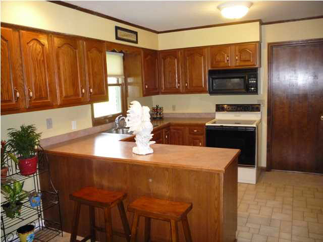 165 N Cale St, Poseyville, IN 47633 photo 16